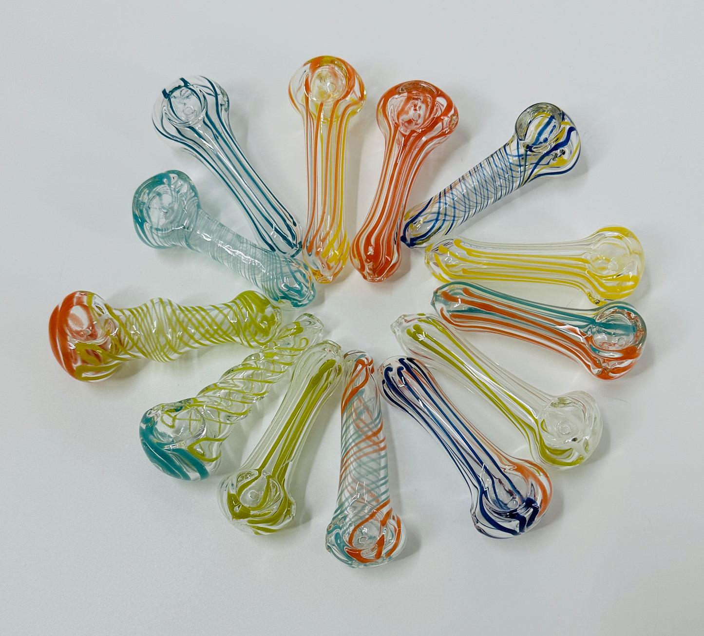 IS 4" Glass Pipe Assorted Designs / Assorted Colors